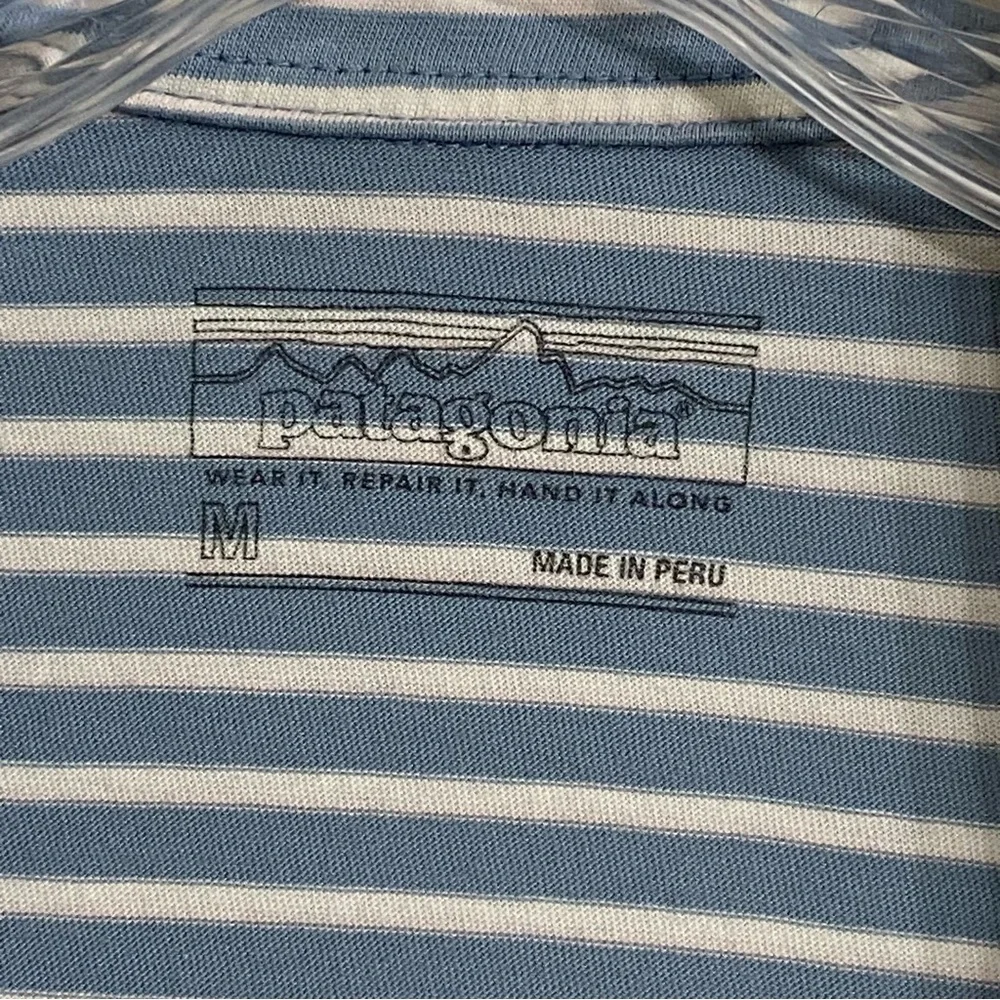 Patagonia Men's Polo Shirt Medium Blue and White Stripes Cotton preppy Casual - Picture 4 of 6
